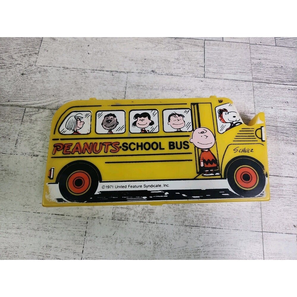 1971 Peanuts School Bus Pencil Case Plastic Charlie Brown Snoopy Vintage Kids 8"